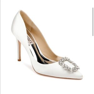 like new Badgley Mischka Wedding Shoes